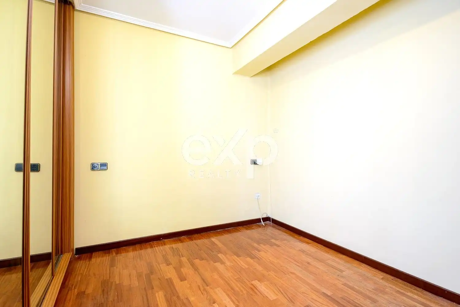 Flat for sale in Oviedo   with Heating, Parquet flooring and Furnished