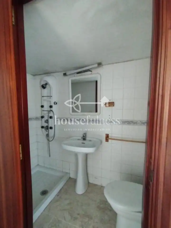 Baño de Piso en venta en Narón
