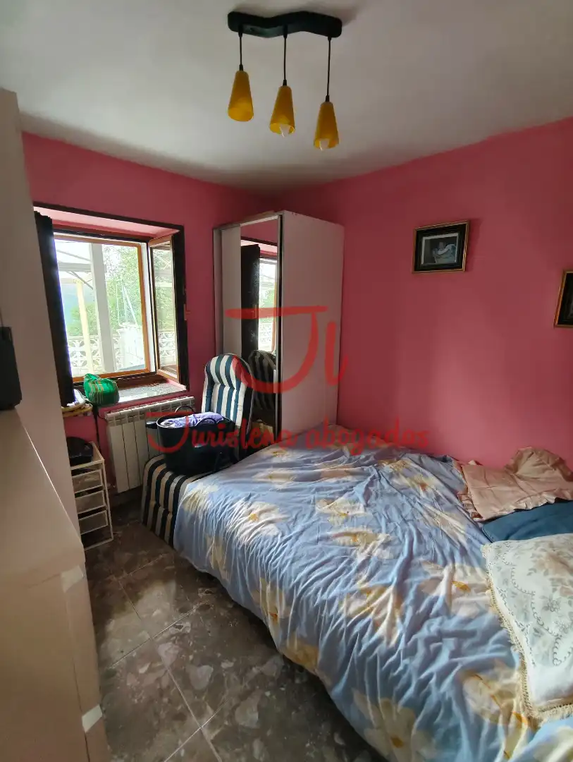 Casa adosada en venta en Quirós