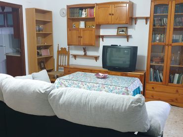 Casa amb balcó en venda a Ubrique