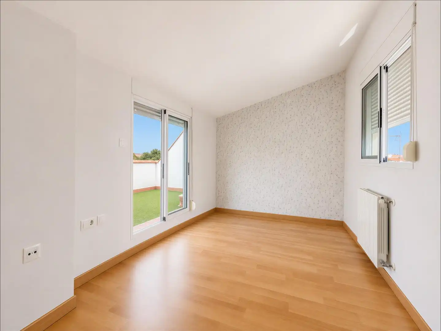 Bedroom of Attic for rent in Puçol  with Terrace