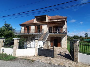 Detached house with garden for sale in Calle GRANJA PIEDRAS
