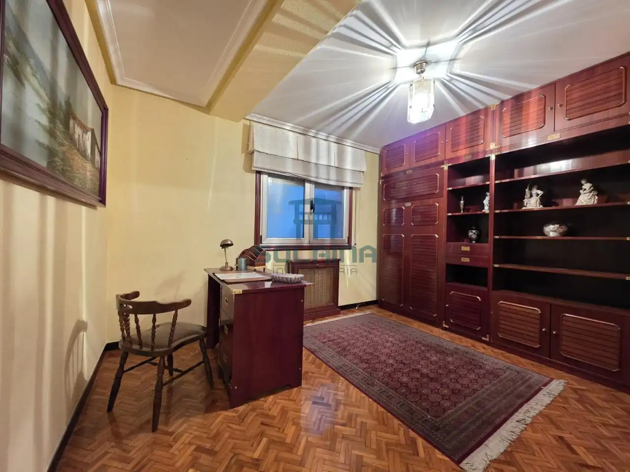 Habitación de Piso en venta en Ourense Capital  con Calefacción, Trastero y Amueblado