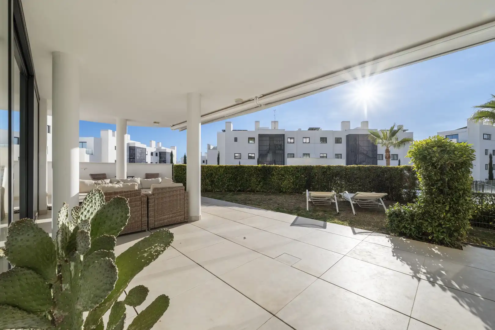 Terrassa de Planta baixa en venda en Fuengirola amb Aire condicionat, Jardí privat i Terrassa