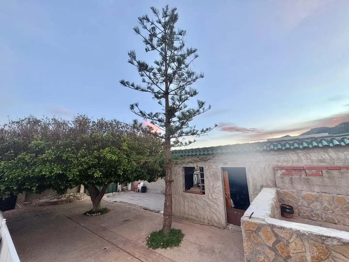 Vista exterior de Casa o xalet en venda en Orihuela amb Aire condicionat, Calefacció i Jardí privat
