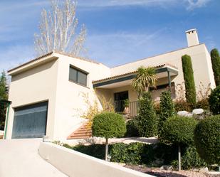 Vista exterior de Casa o xalet en venda en Chinchón amb Jardí privat i Piscina