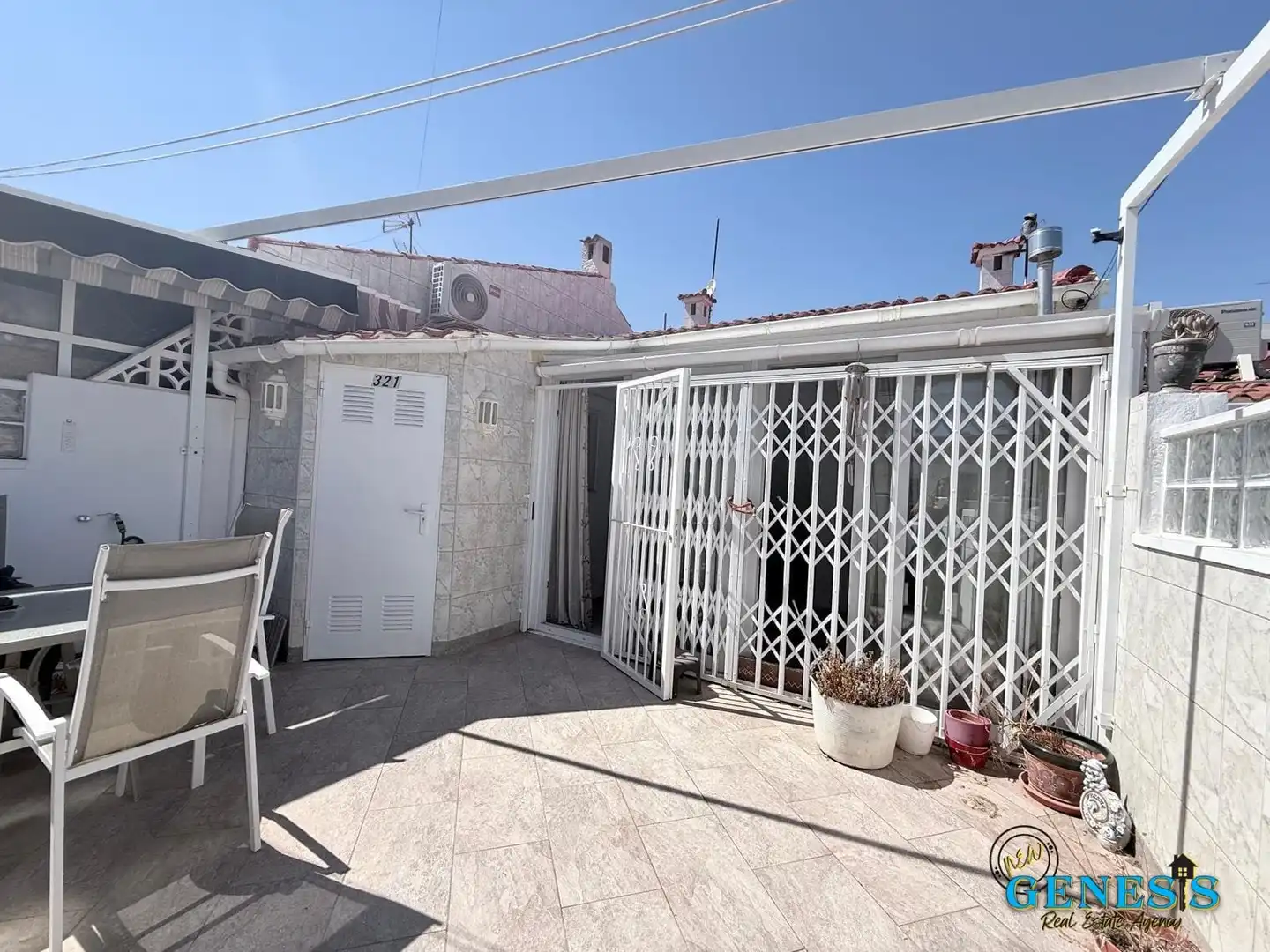Doppelhaushälfte mit Terrasse zum Verkauf in Calle Antonio Ordóñez, imagen 20