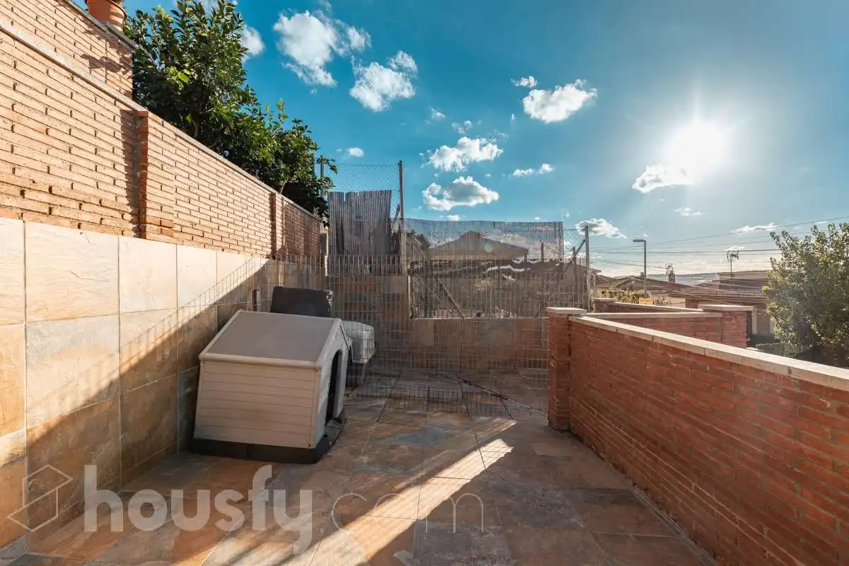 Vista exterior de Casa o xalet en venda en Abrera, Barcelona