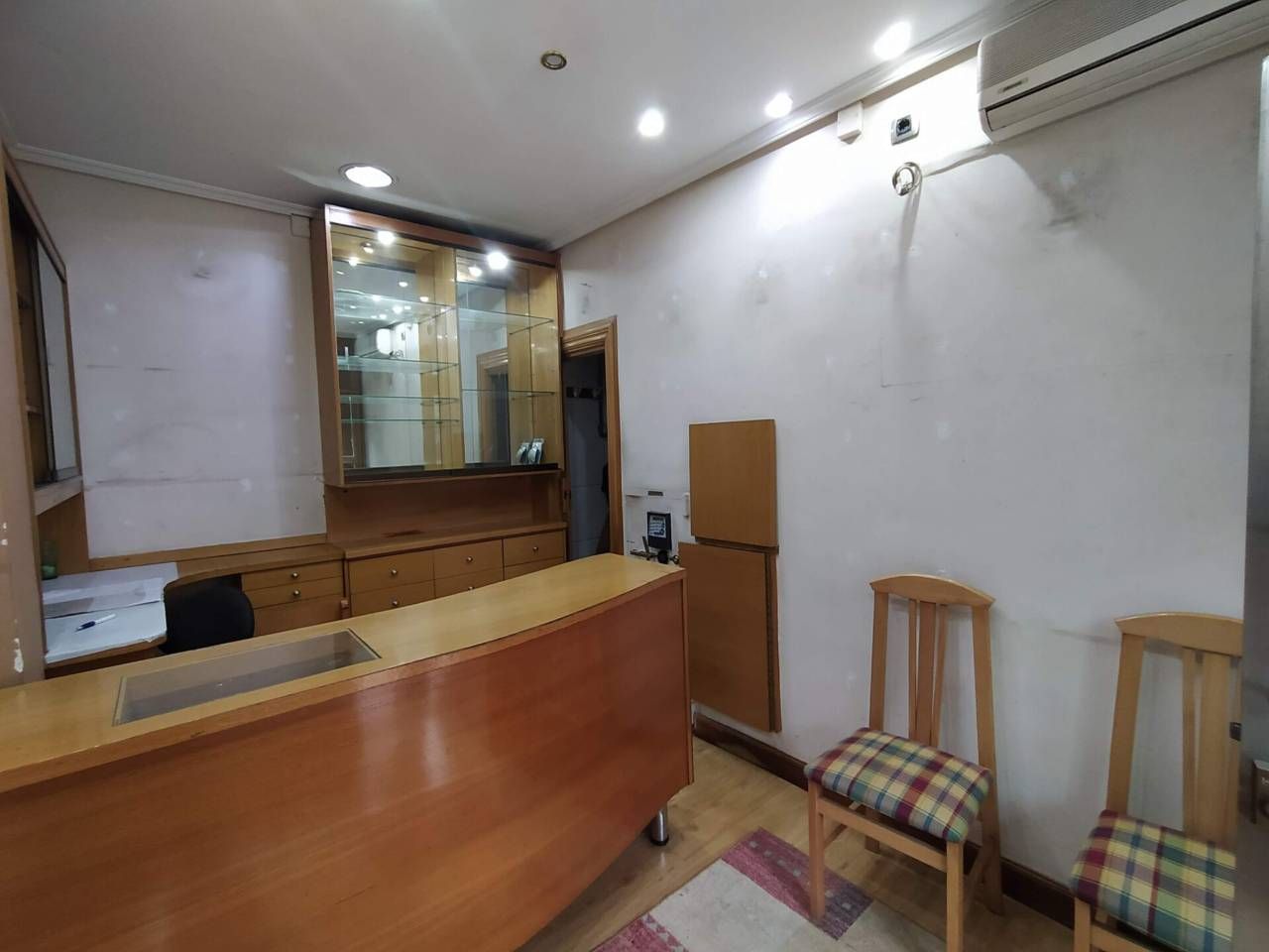 Premises to rent in Bilbao   with Air Conditioner