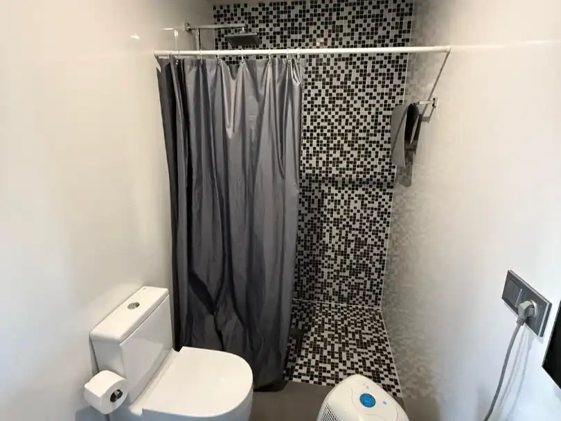 Bathroom of Flat for rent in Almuñécar  with Parquet flooring, Terrace and Furnished
