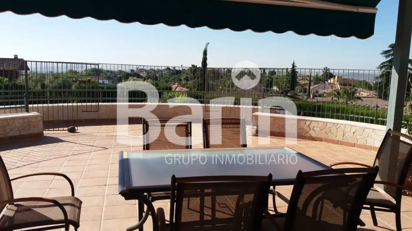 Chalet con piscina en venta en Norte-Sierra, imagen 5