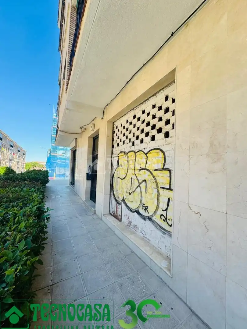 Vista exterior de Local en venta en Toledo
