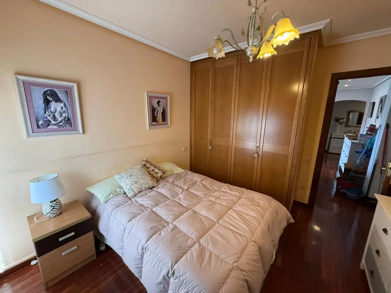 Habitación de Piso en venta en Castro-Urdiales con Calefacción, Parquet y Piscina comunitaria