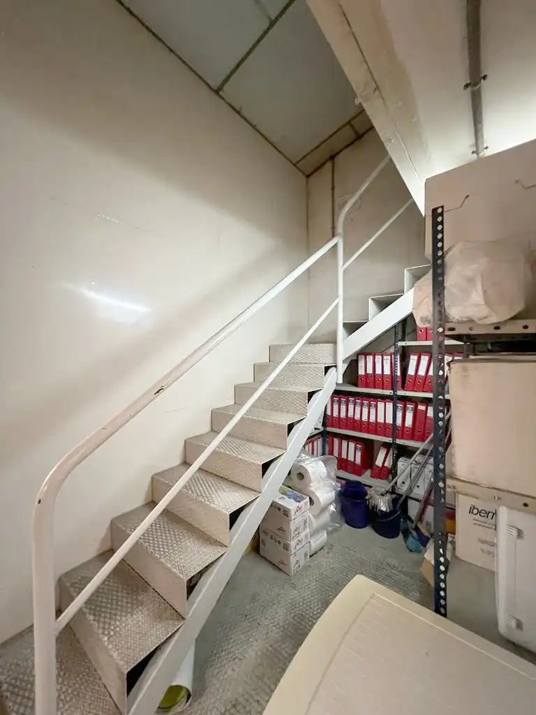 Nave industrial en venta en Humanes de Madrid