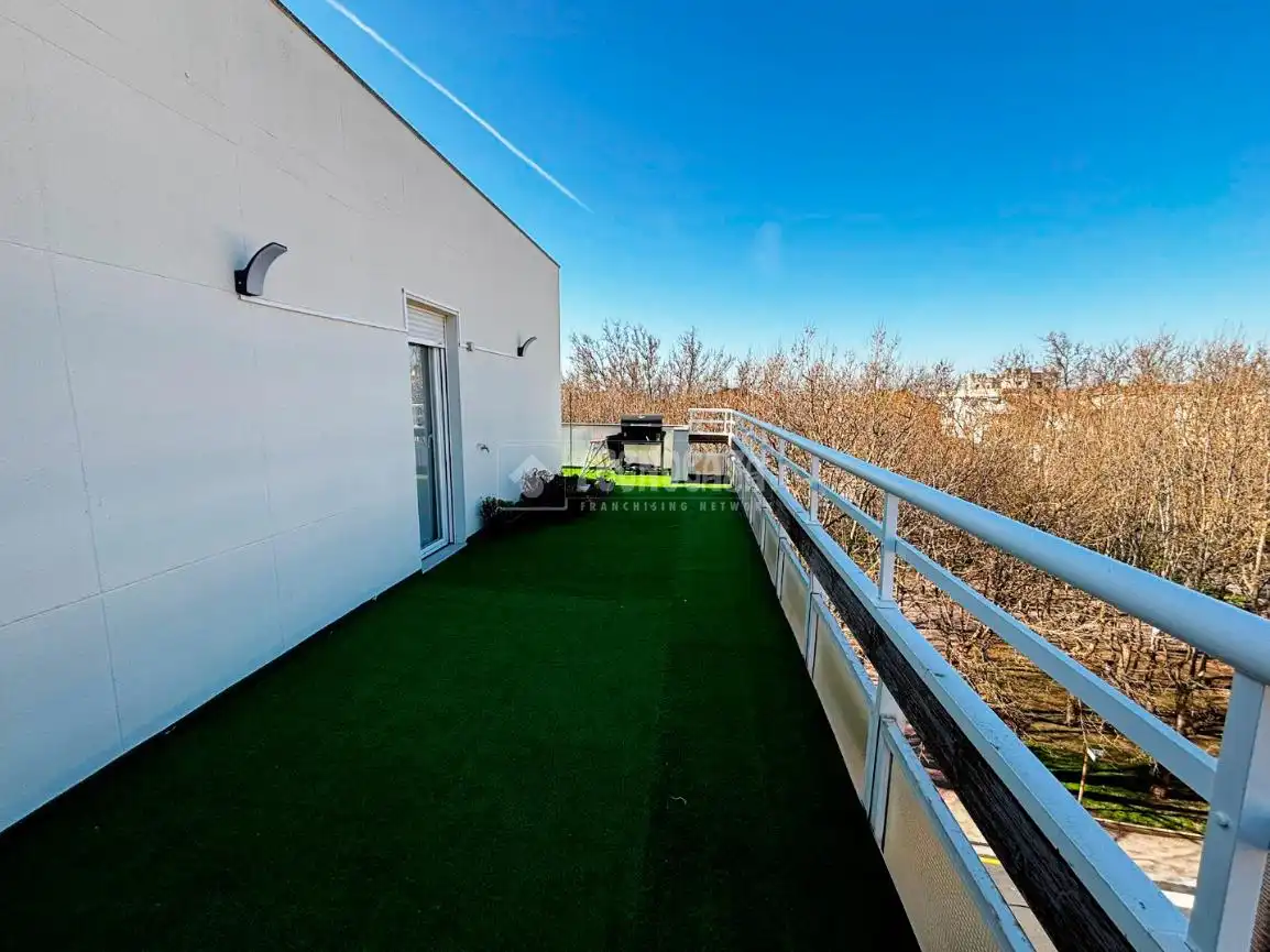 Terrace of Flat for sale in Zaragoza  with Heating, Terrace and Furnished