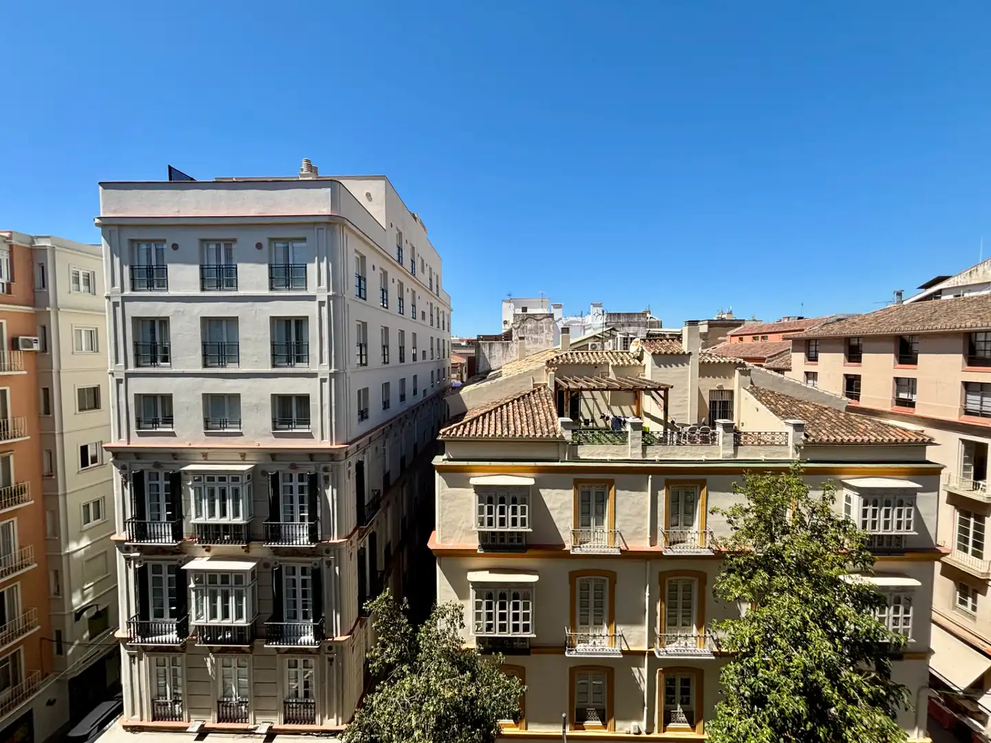 Vista exterior de Piso en venta en Málaga con Terraza y Balcón