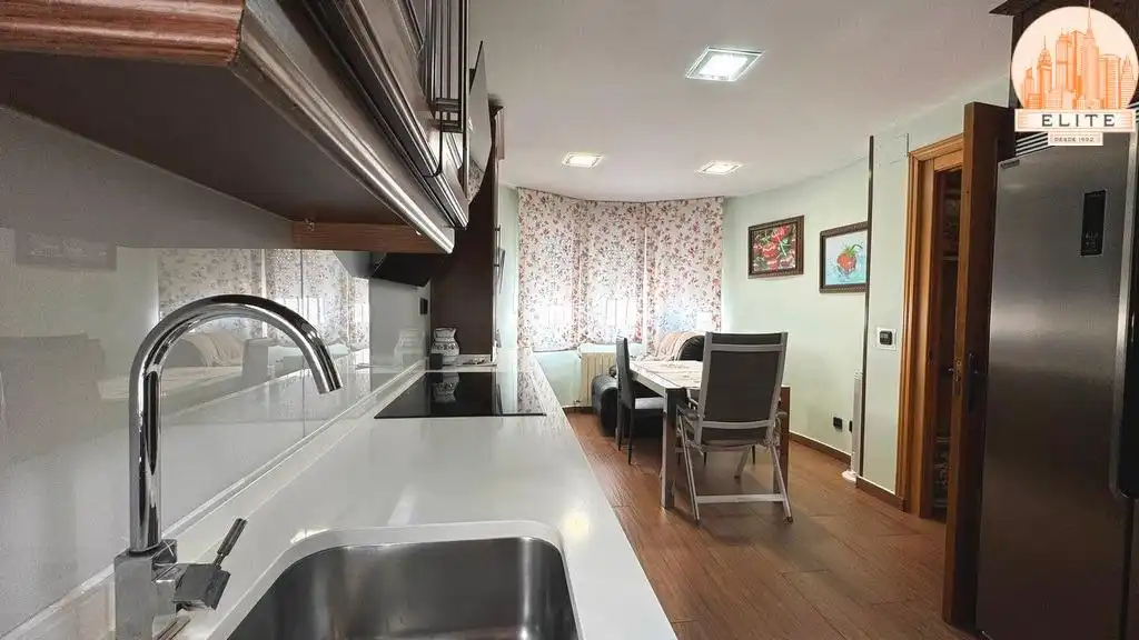 Cocina de Casa adosada en venta en Torrejón de la Calzada con Aire acondicionado, Calefacción y Jardín privado