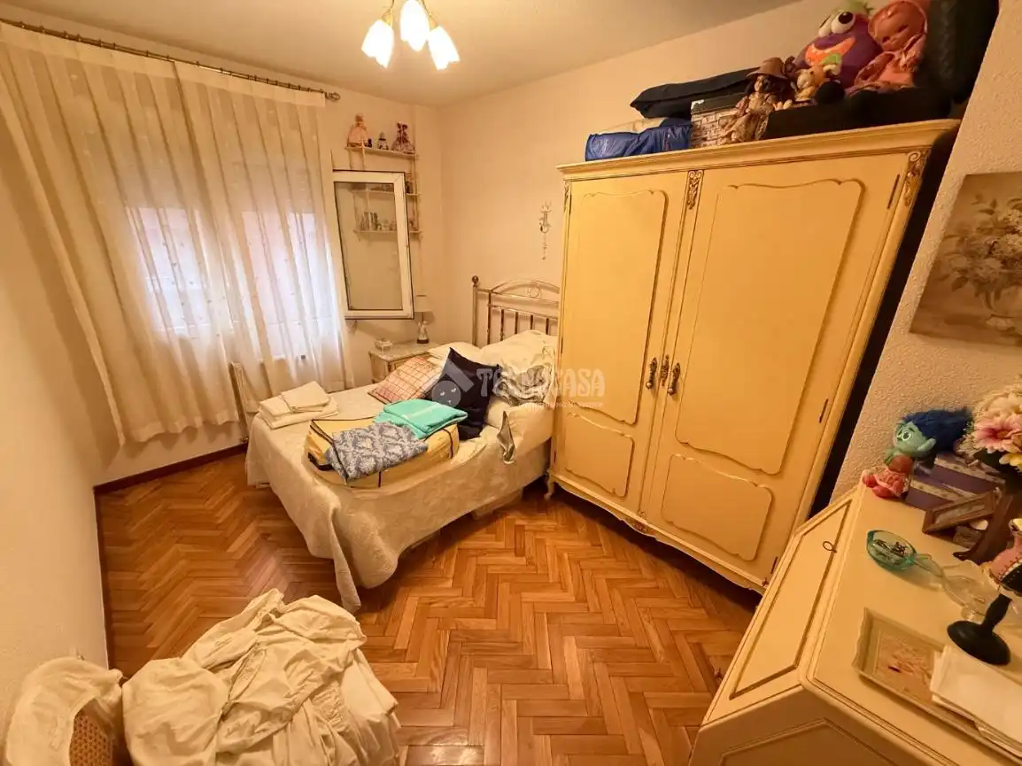 Schlafzimmer von Wohnung zum Verkauf in Guadalajara mit Heizung