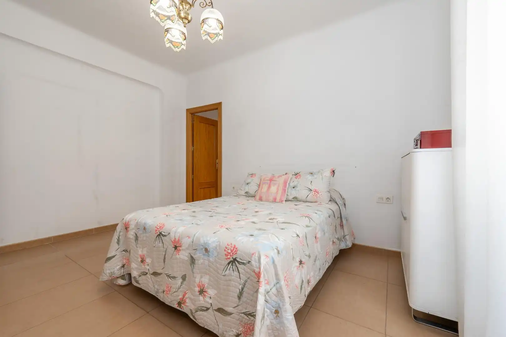 Schlafzimmer von Wohnung zum Verkauf in Granada mit Klimaanlage