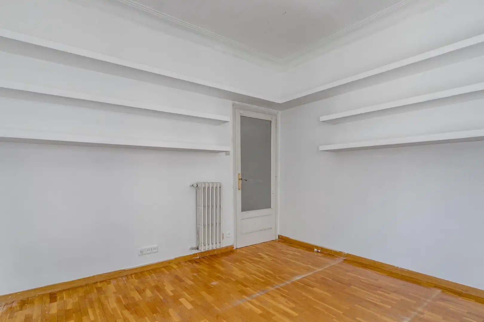 Habitación de Piso en venta en Barcelona con Calefacción, Parquet y Trastero