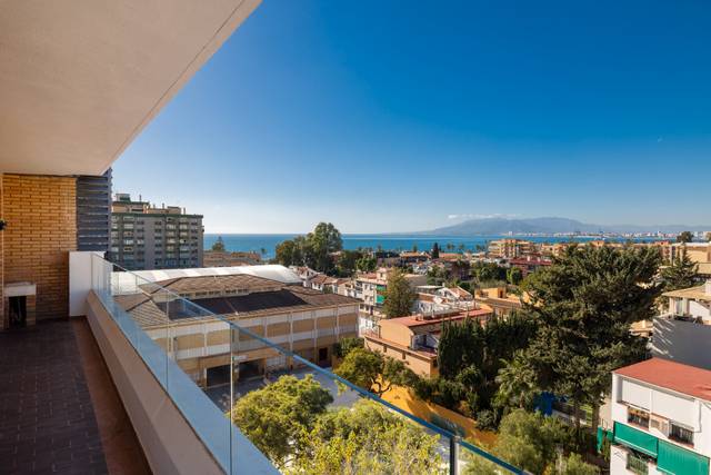 Piso en Venta en El Palo