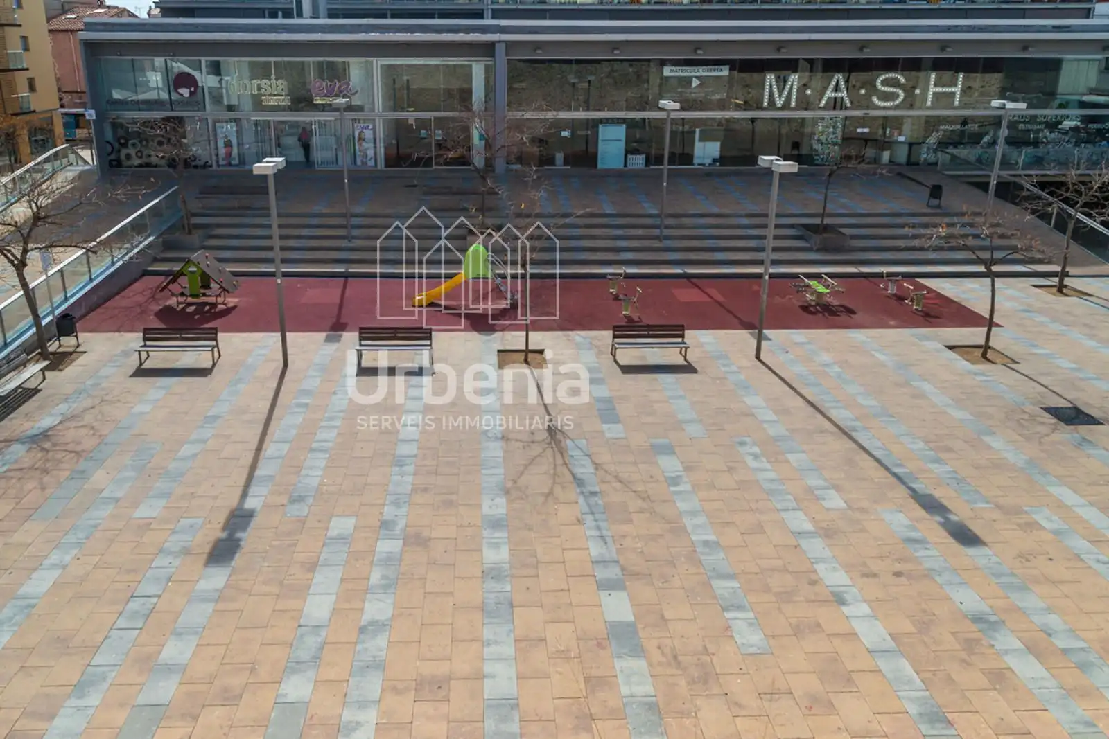 Terraza de Estudio en venta en Mataró con Aire acondicionado