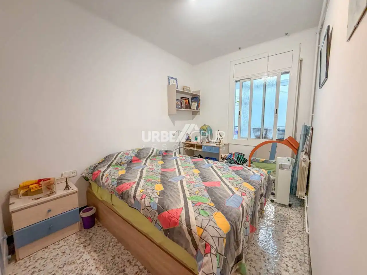 Habitación de Piso en venta en Terrassa con Aire acondicionado, Calefacción y Balcón