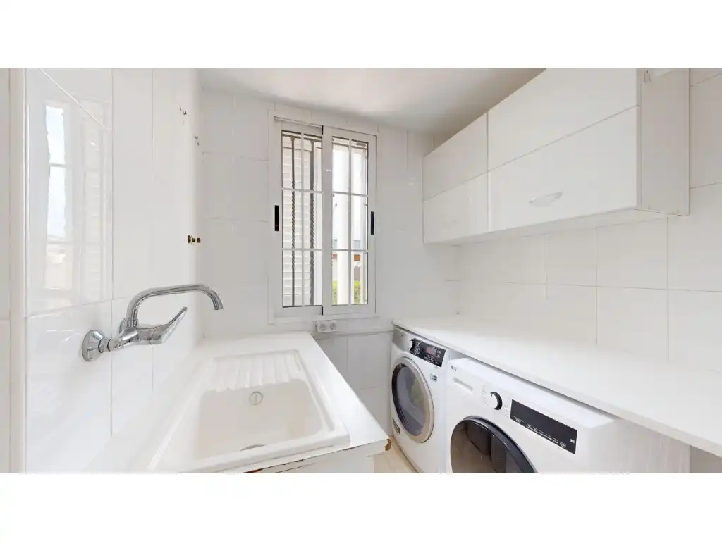 Kitchen of Houses for sale in L'Eliana  with Private garden, Terrace and Storage room