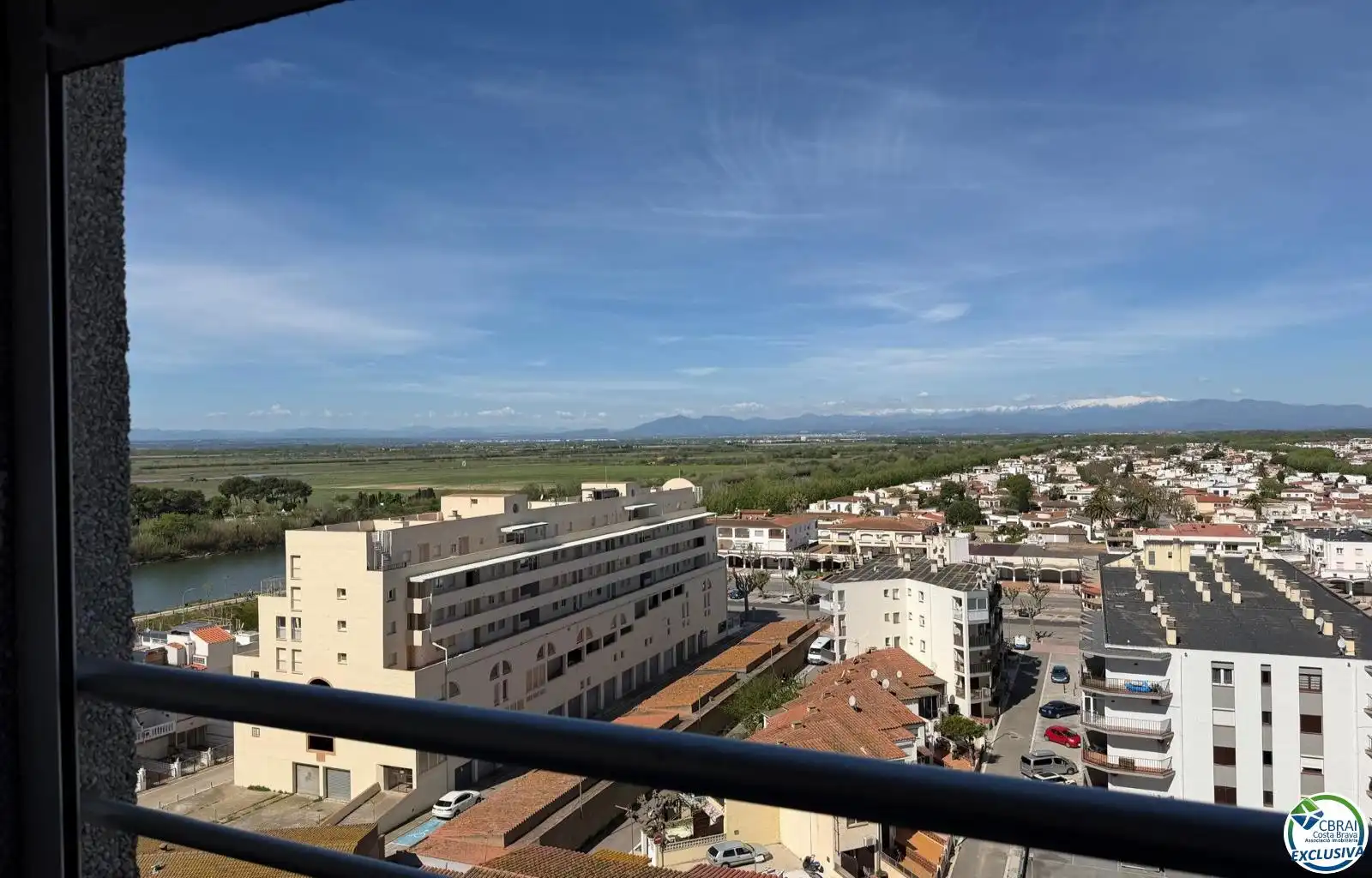 Exterior view of Flat for sale in Empuriabrava  with Furnished