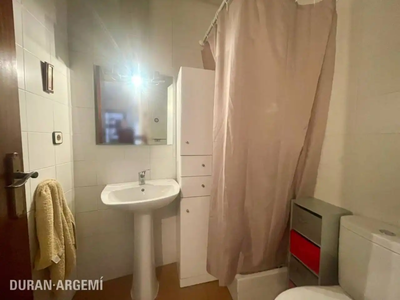Baño de Piso en venta en Terrassa con Calefacción y Balcón