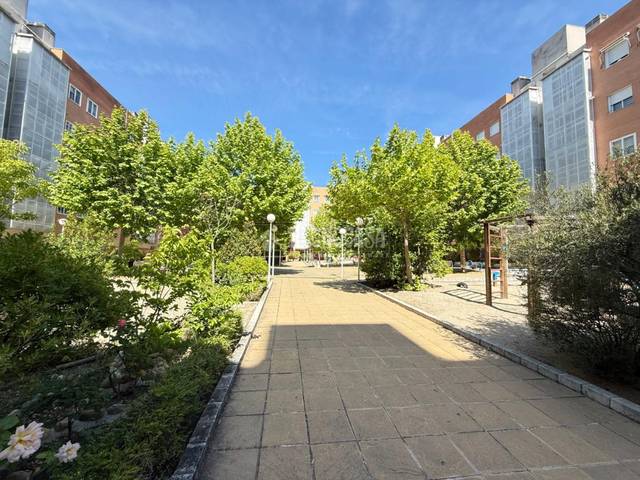 Piso en Venta en Valdebernardo - Valderribas