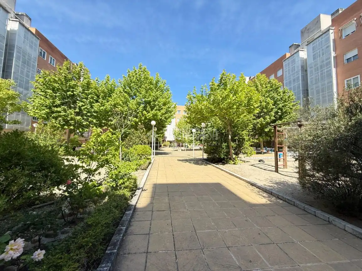 Exterior view of Flat for sale in Madrid  with Air Conditioner and Heating