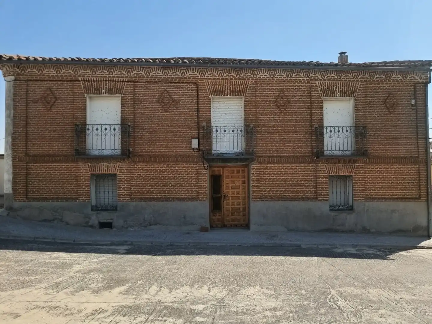 Detached homes for sale in Calle Castilblanco, Muñogrande