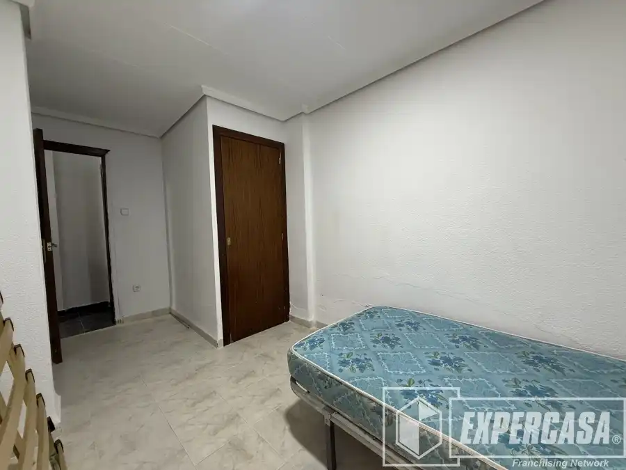 Dormitori de Casa o xalet en venda en Riba-roja de Túria amb Aire condicionat i Terrassa
