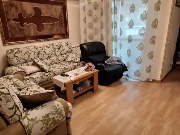 Sala d'estar de Casa o xalet en venda en Villalbilla amb Aire condicionat, Piscina i Balcó