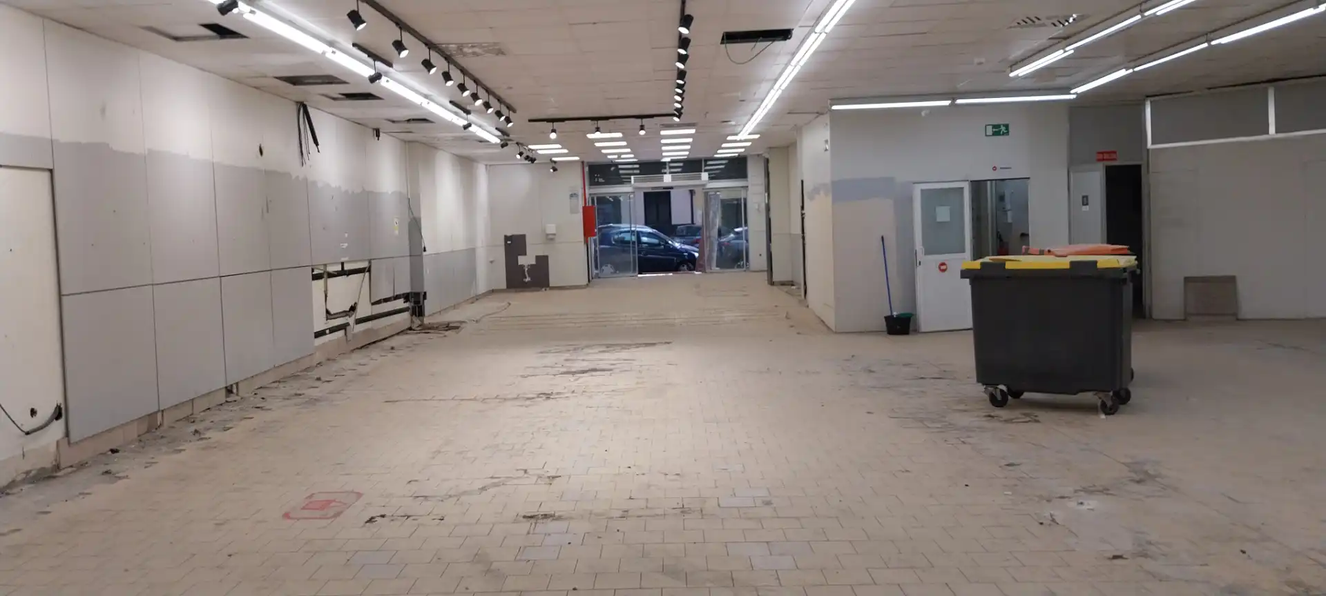 Local en venda en Madrid amb Aire condicionat, Calefacció i Alarma