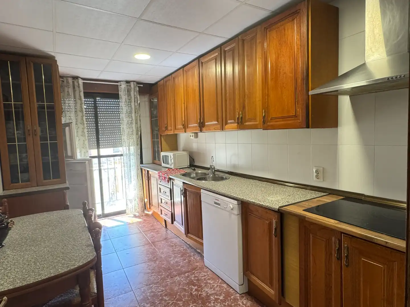 Cocina de Piso en venta en Almería con Aire acondicionado, Trastero y Amueblado