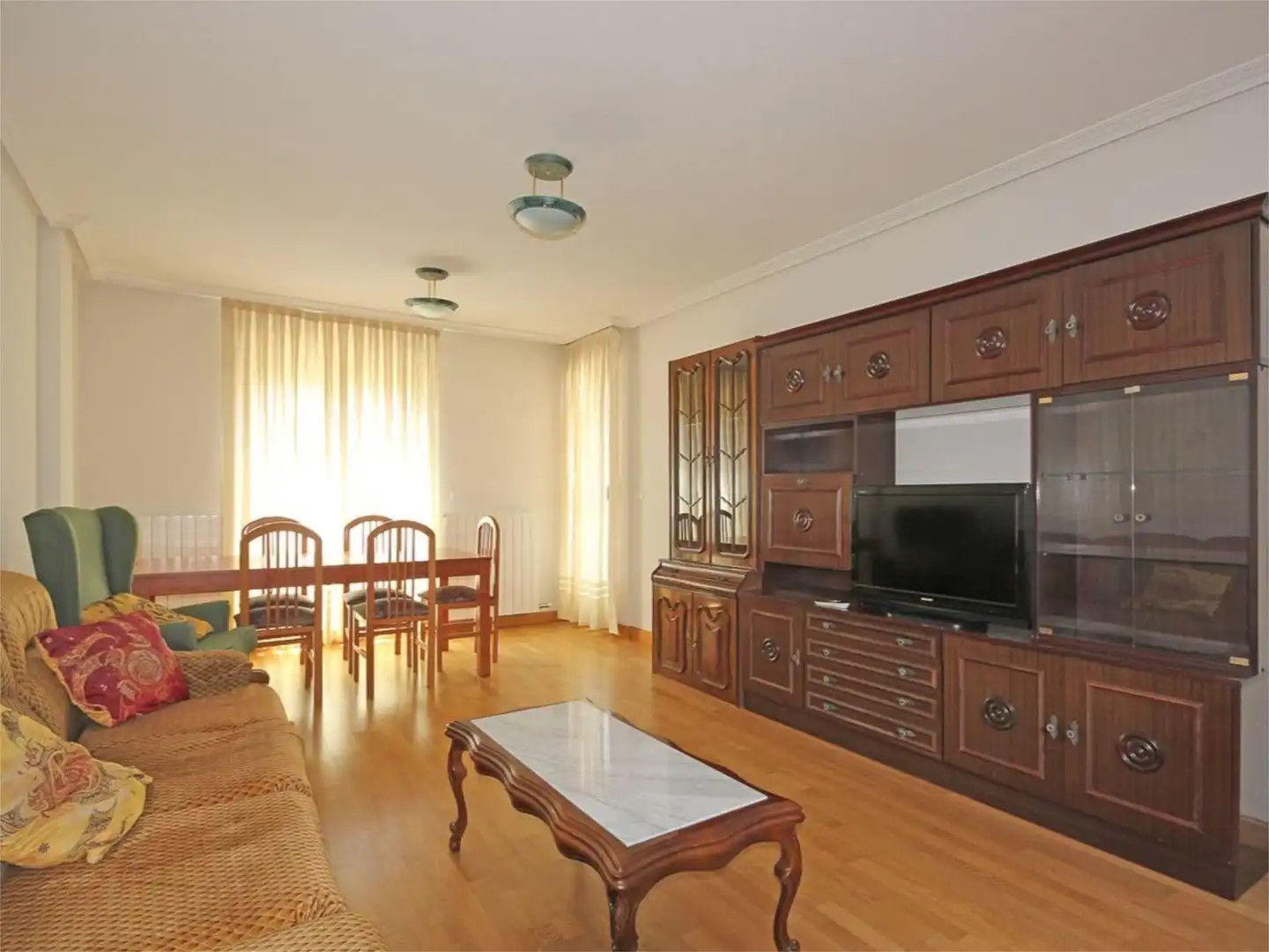 Living room of Flat for rent in Salamanca  with Heating, Terrace and Furnished