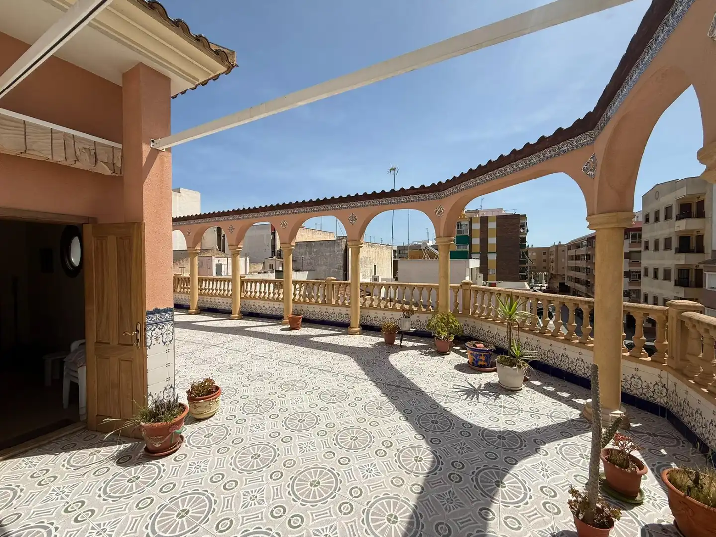 Chalet con terraza en venta en Calle LEPANTO 15, imagen 2