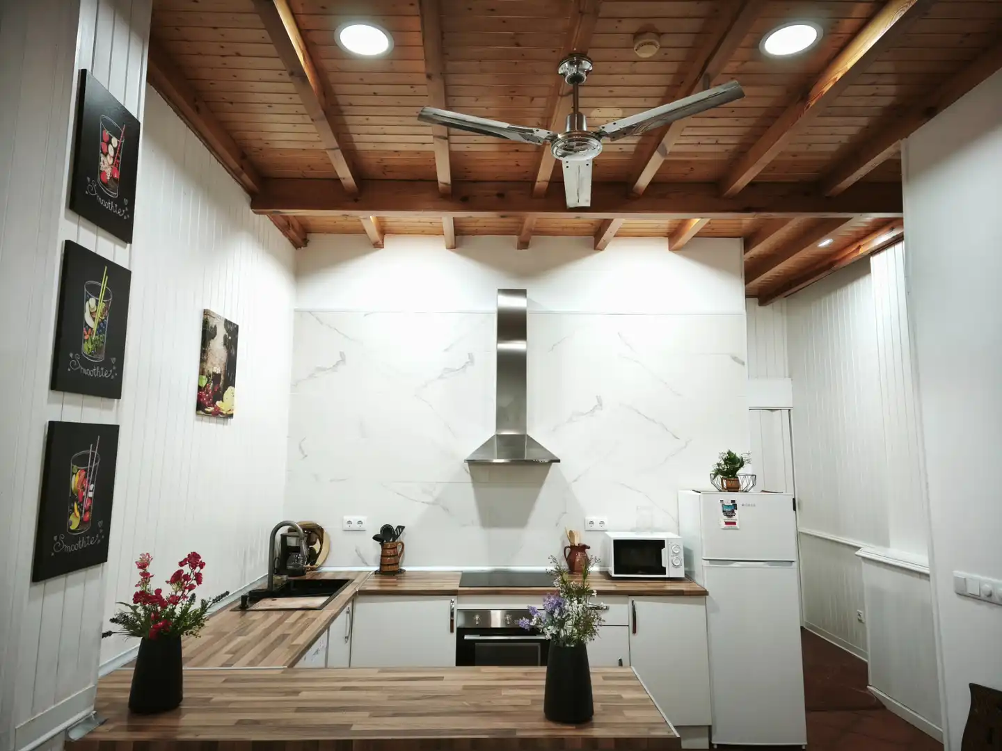 Kitchen of Flat for sale in Cangas   with Air Conditioner, Heating and Furnished