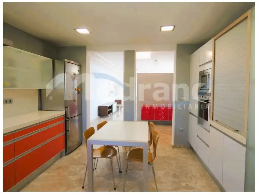 Ático con piscina en venta en Playa de Poniente, imagen 17
