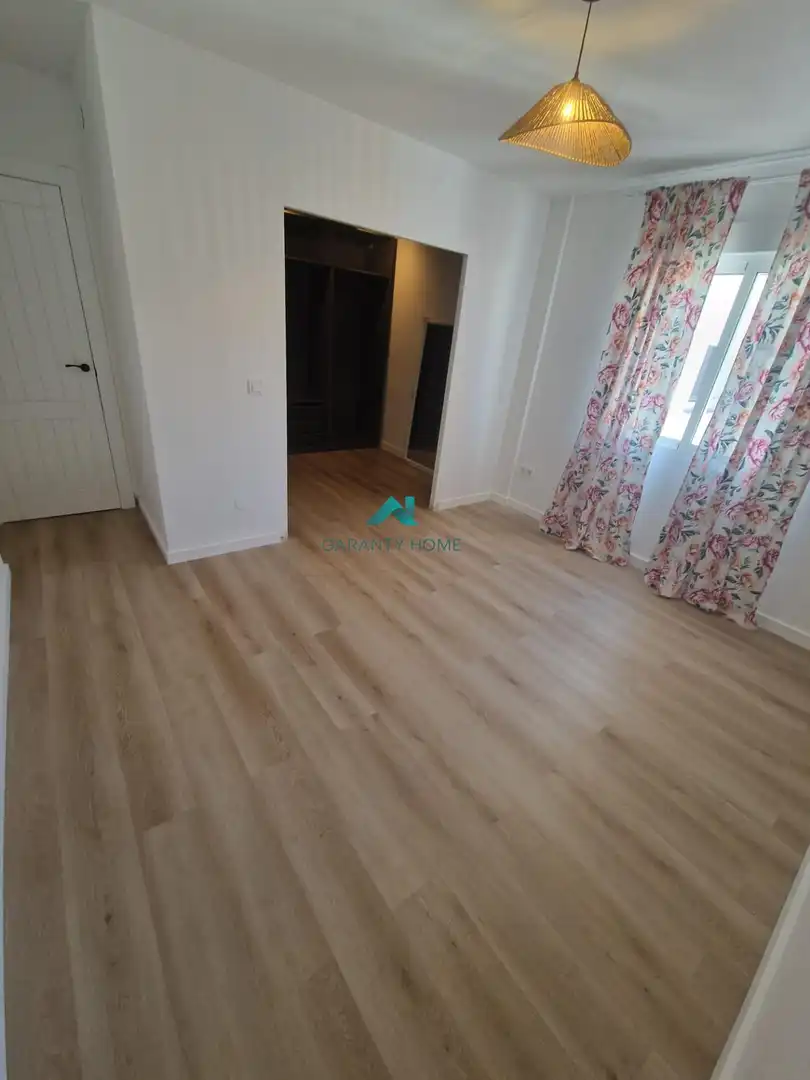 Piso con terraza en venta en Martos, imagen 3