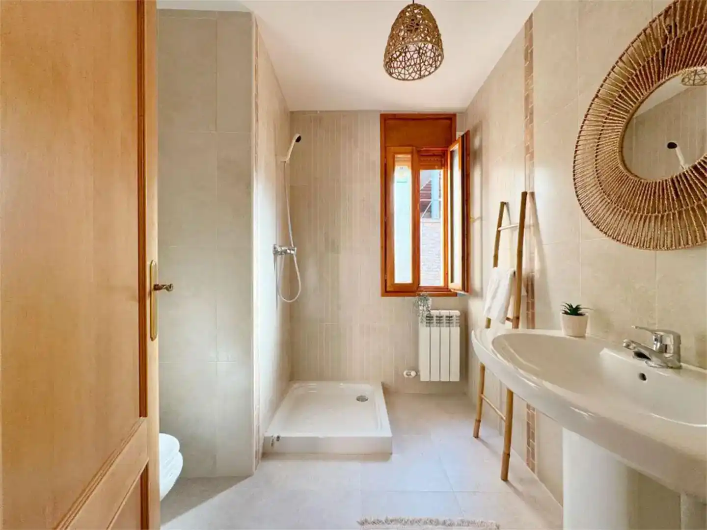 Baño de Piso en venta en Benabarre con Balcón
