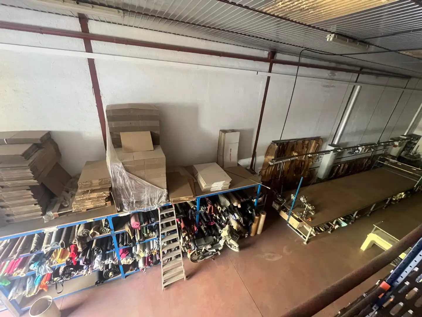 Nau industrial de lloguer a Calle Chilluévar, imagen 28