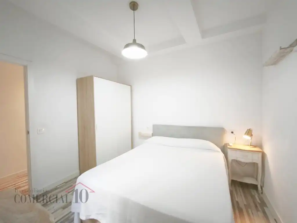 Habitación de Apartamento de alquiler en Badajoz con Terraza y Balcón