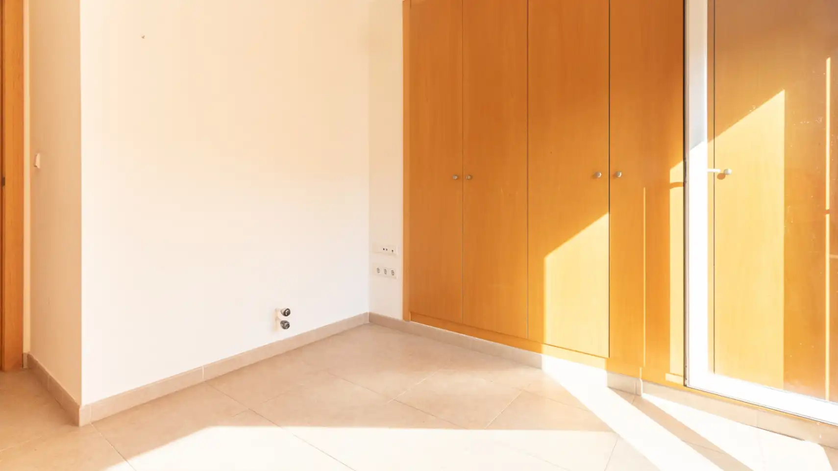 Schlafzimmer von Dachboden zum Verkauf in Ondara mit Klimaanlage, Heizung und Terrasse