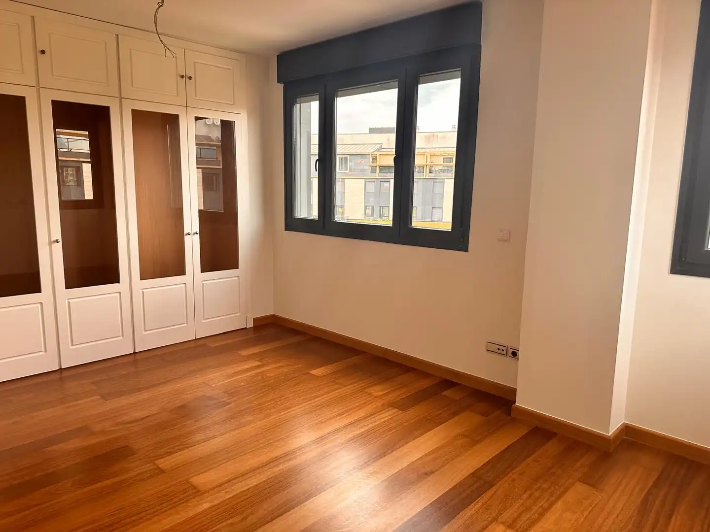 Bedroom of Flat for sale in Sevilla  with Swimming Pool