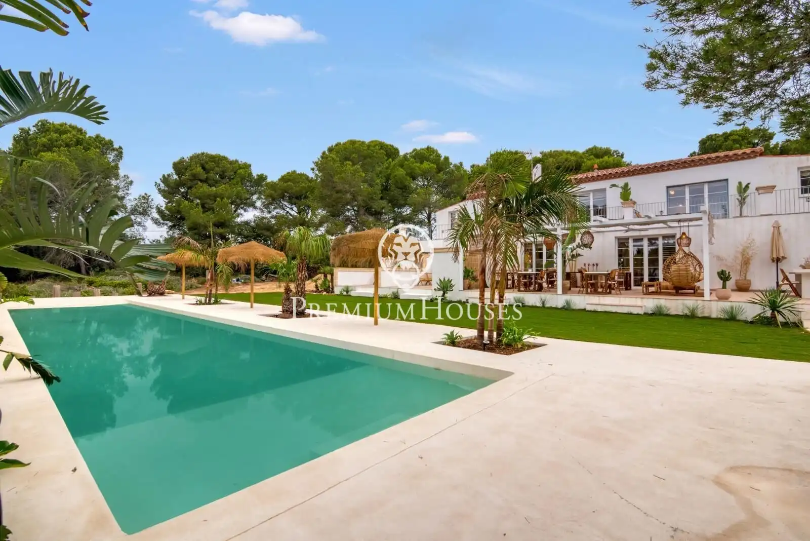 Casa amb piscina en venda a Sant Jordi d'Alfama