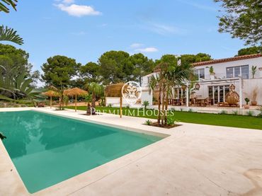 Haus mit Pool zum Verkauf in Sant Jordi d'Alfama