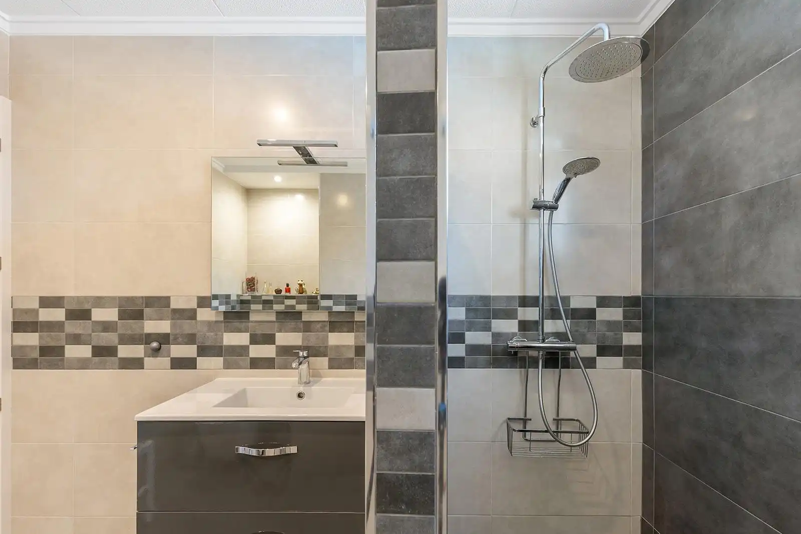 Detached house with pool for sale in Orihuela Costa, imagen 47